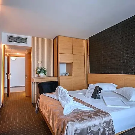 Complex Hotelier Steaua De Mare - Delfinul Eforie Nord