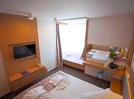 Complex Hotelier Steaua De Mare - Delfinul 3* Eforie Nord