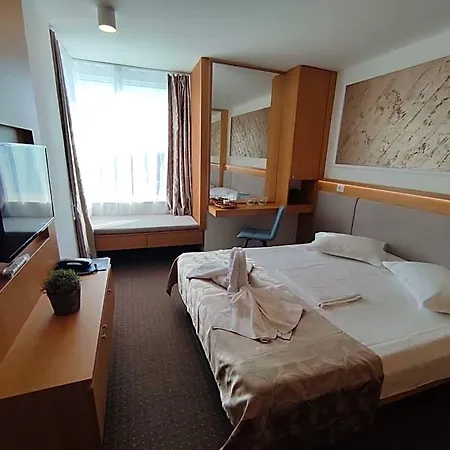 Complex Hotelier Steaua De Mare - Delfinul Hotel Eforie Nord